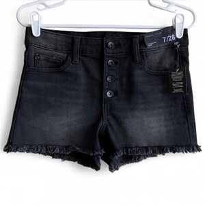 Kendall & Kylie Black Jean Shorts NWT Size 7